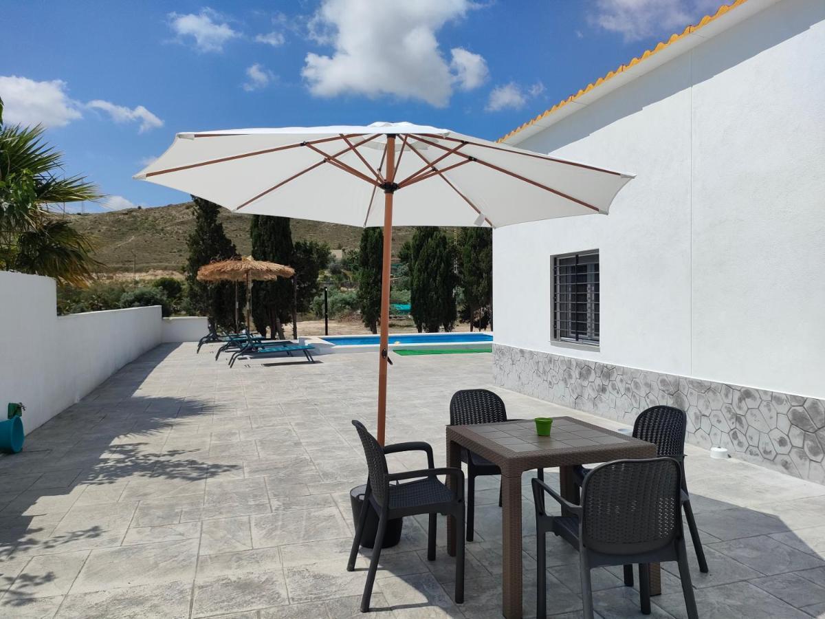 Casa Rural Con Piscina Climatizada Y Barbacoa A 10 Km De Alicante Y Playas, 3000 M2 De Terreno Elx Zewnętrze zdjęcie